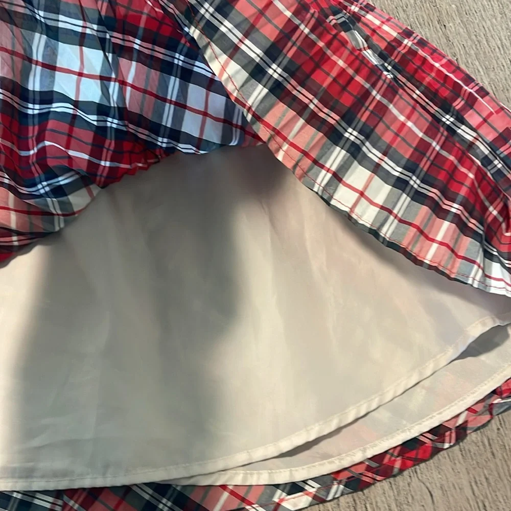 GAP Red Plaid Skater Skirt Girls Size Small‎ 6/7
